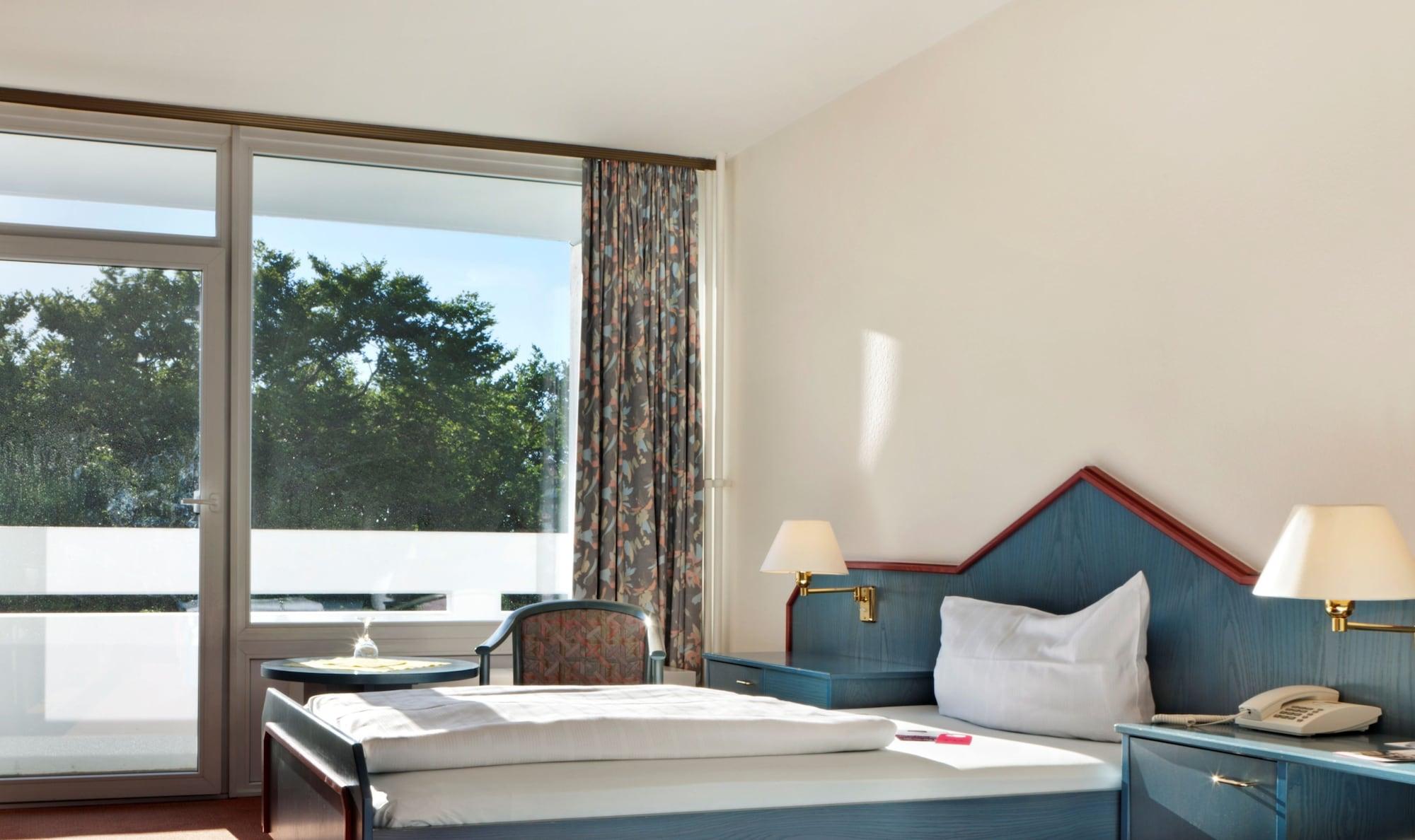 ホテル Tryp バイ ウィンダム バッド ブラムステット バート・ブラームシュテト エクステリア 写真
