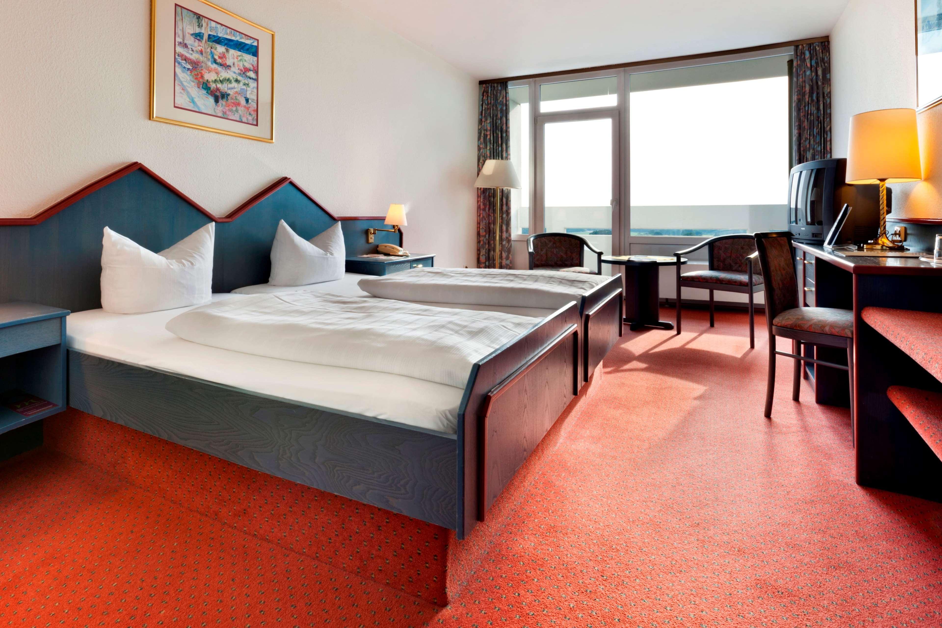 ホテル Tryp バイ ウィンダム バッド ブラムステット バート・ブラームシュテト エクステリア 写真