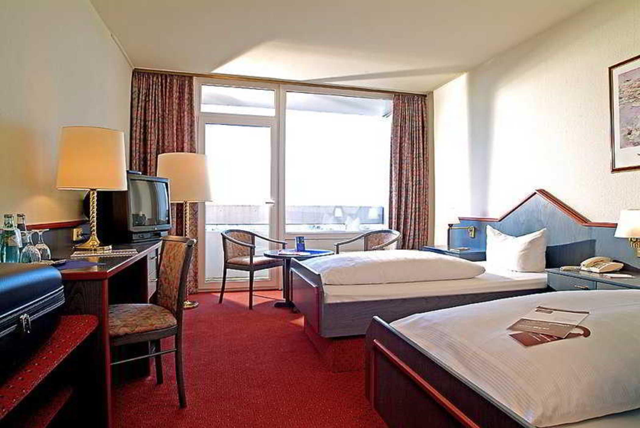 ホテル Tryp バイ ウィンダム バッド ブラムステット バート・ブラームシュテト エクステリア 写真