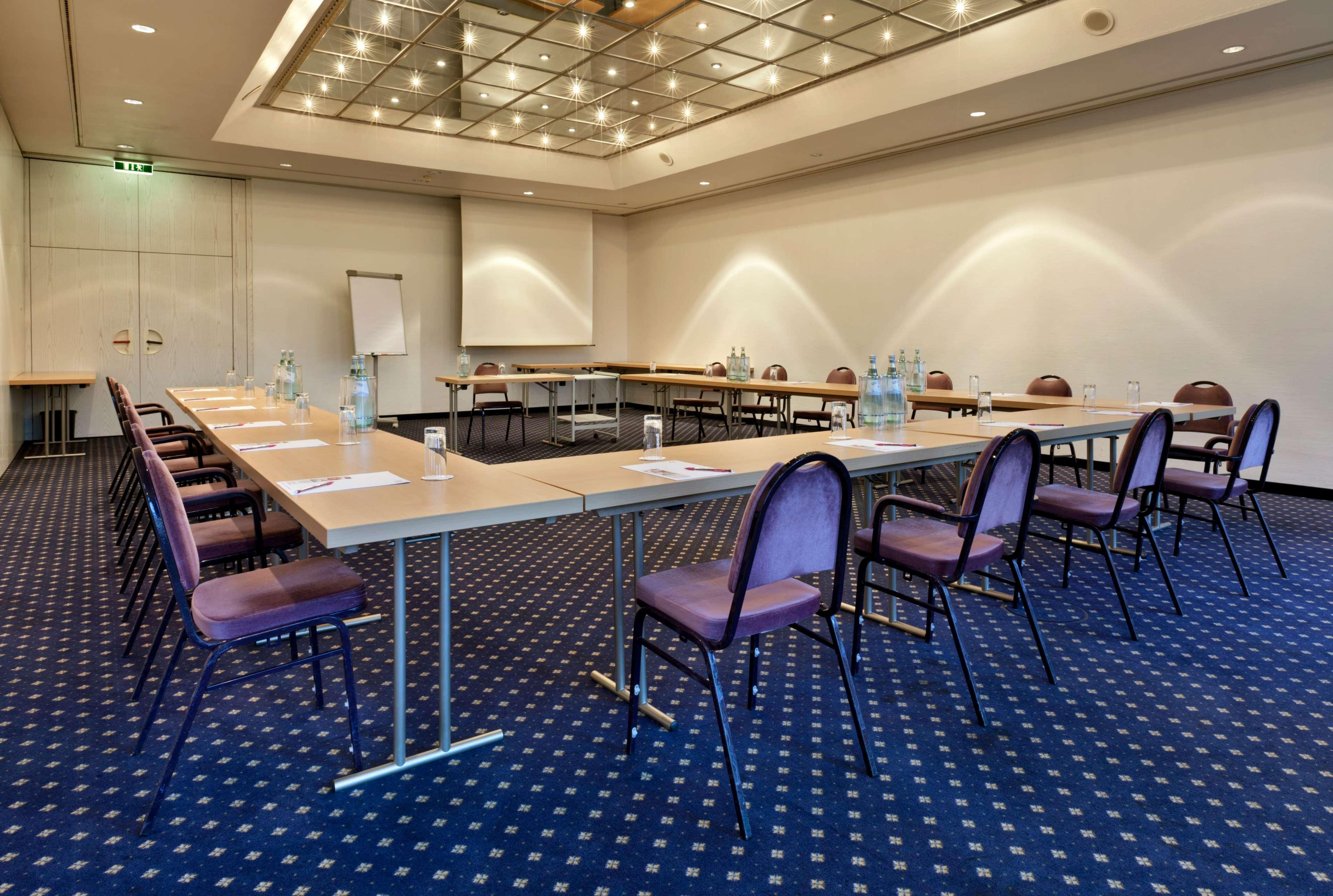 ホテル Tryp バイ ウィンダム バッド ブラムステット バート・ブラームシュテト ビジネス 写真